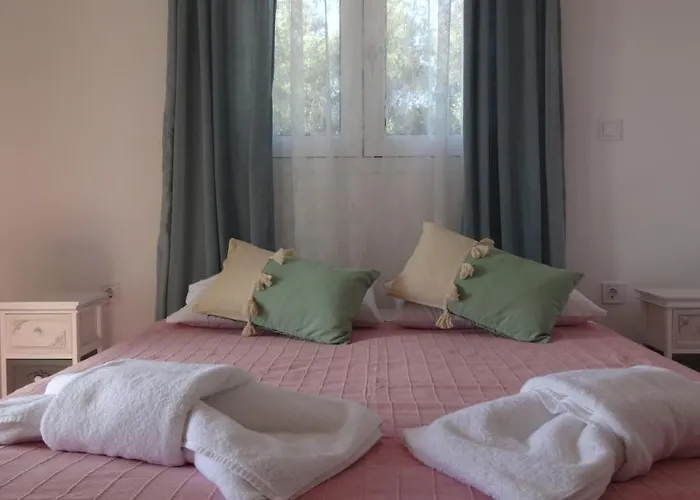 Holiday home Victoria's Summer House